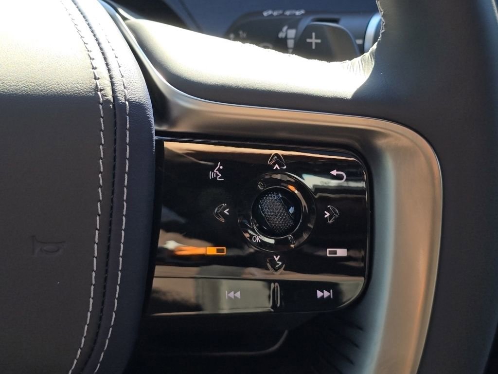 New 2026 INFINITI QX80 4WD w/ Sport Exterior Package image 35