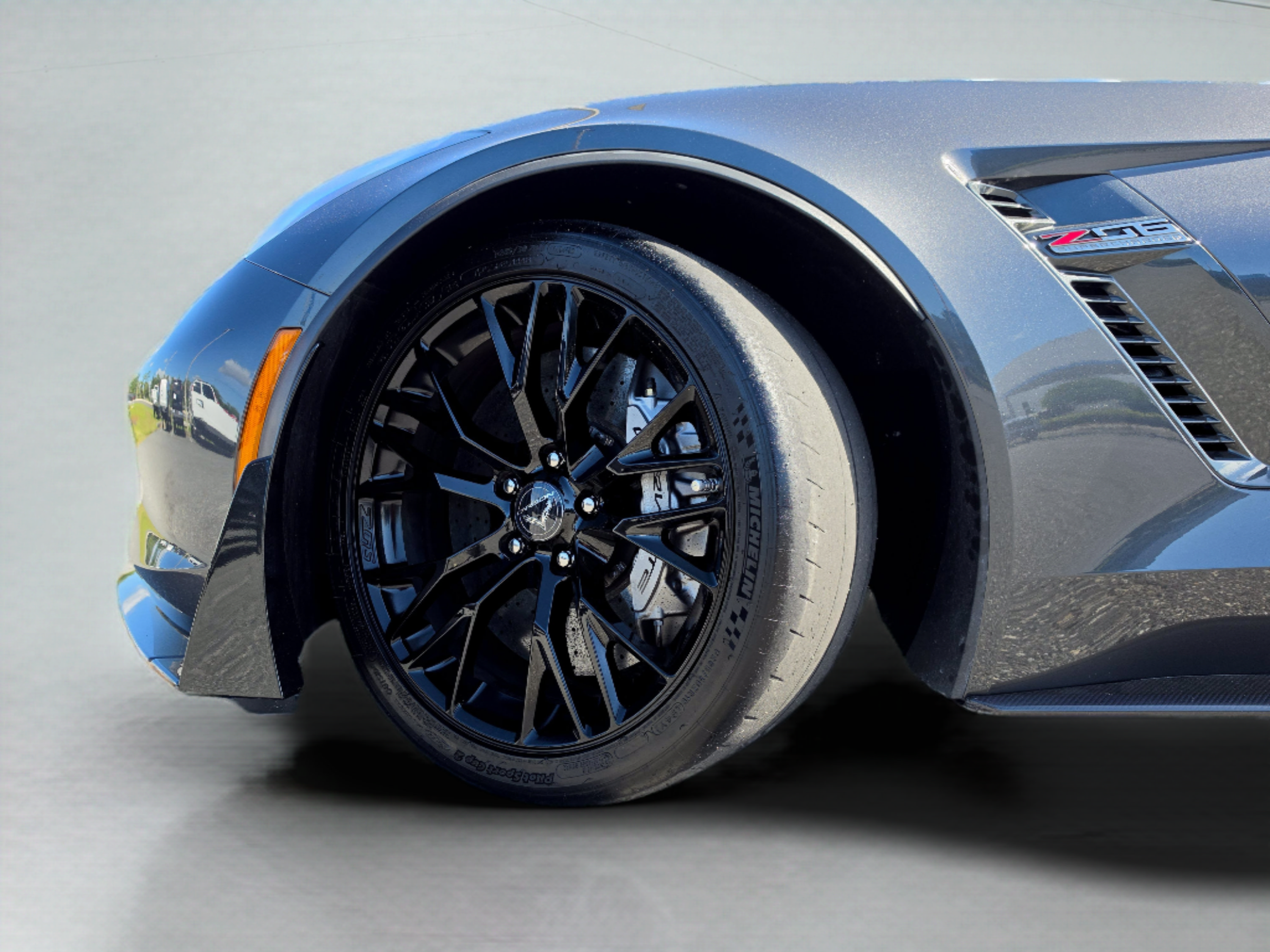 Used 2017 Chevrolet Corvette Z06 RWD image 38