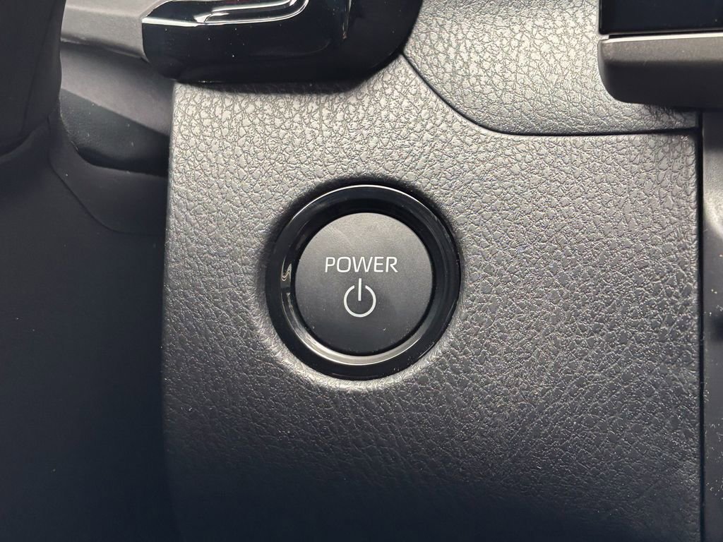 New 2026 Toyota Camry SE image 19