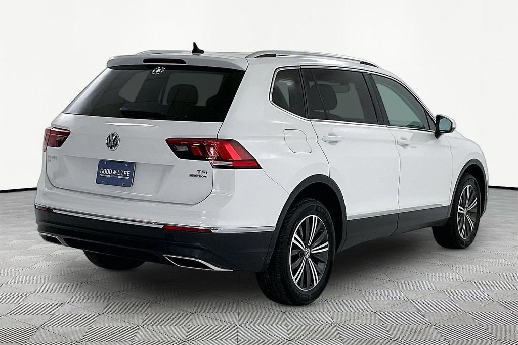 Used 2018 Volkswagen Tiguan SEL AWD/4WD image 6