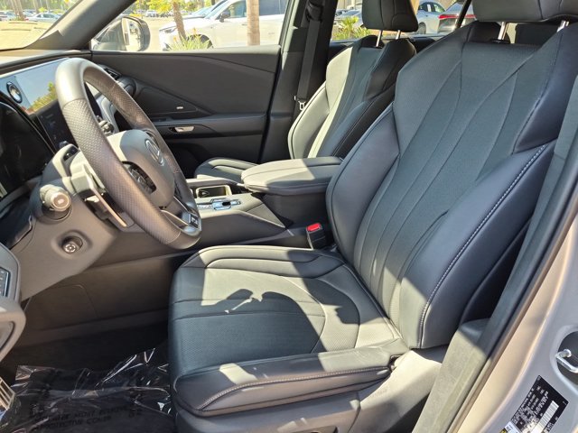 Used 2026 Lexus TX 500h AWD w/ Technology Package image 11