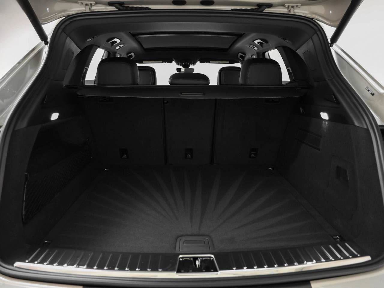 New 2025 Porsche Cayenne image 98