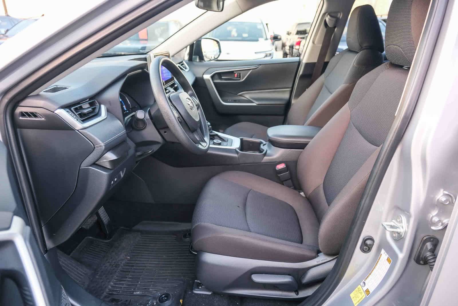 Certified 2025 Toyota RAV4 LE AWD/4WD image 20