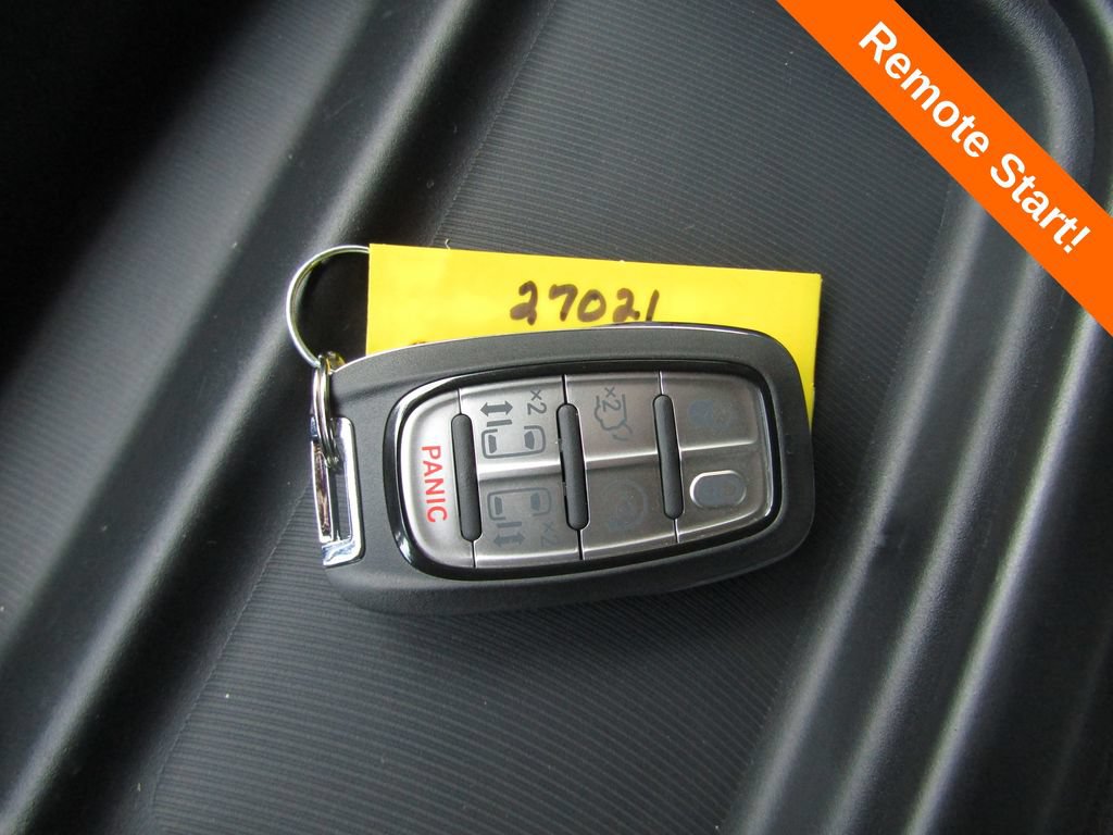 New 2027 Chrysler Pacifica Select FWD image 19