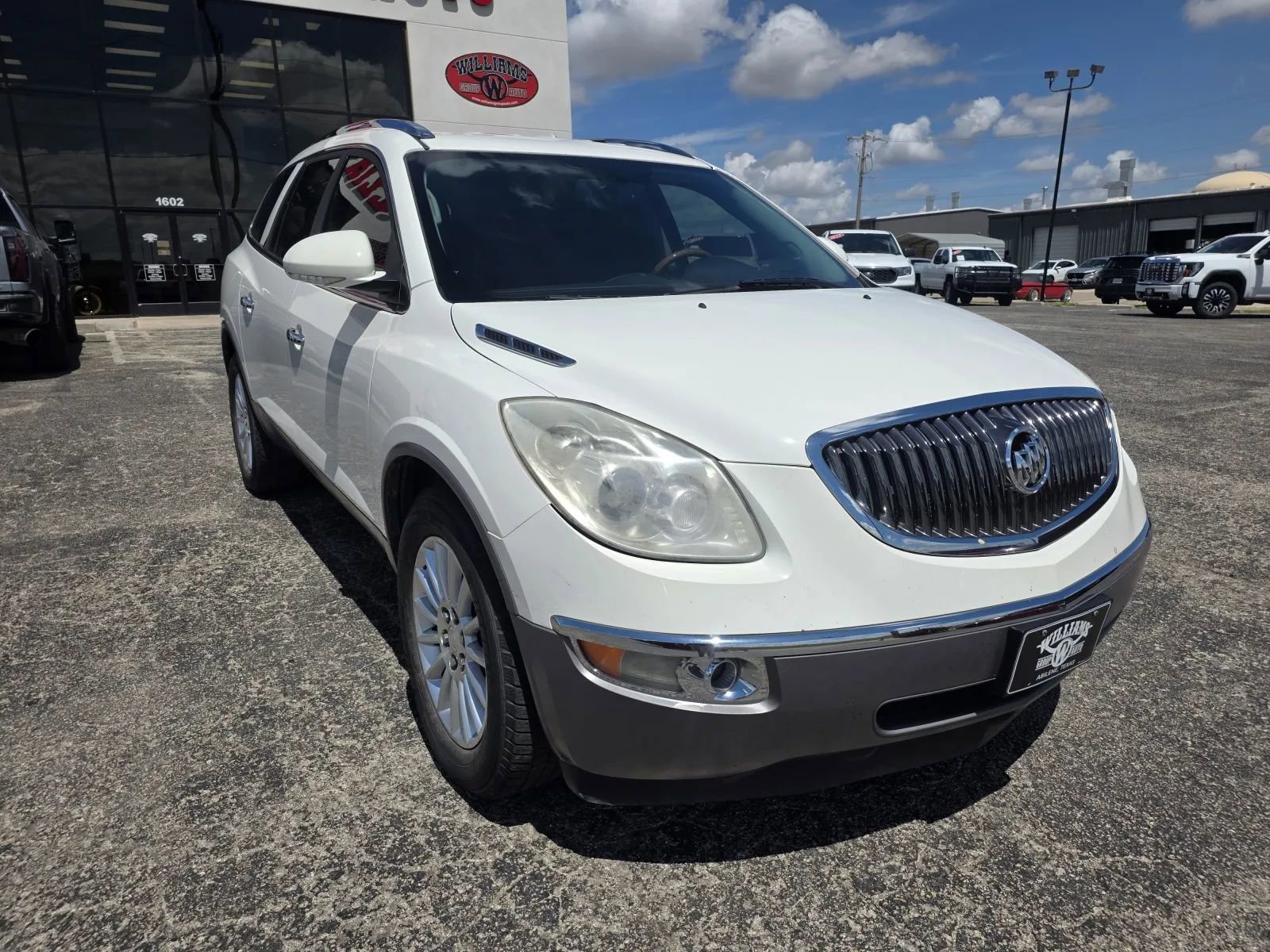 Used 2012 Buick Enclave Leather w/ LPO, Cargo Convenience Pkg FWD image 1