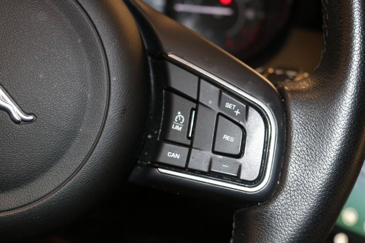 Used 2020 Jaguar E-PACE SE AWD/4WD image 50