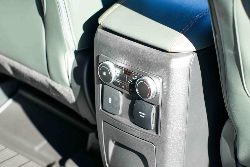 Used 2024 Ford Explorer Timberline w/ Timberline Technology Package AWD/4WD image 27