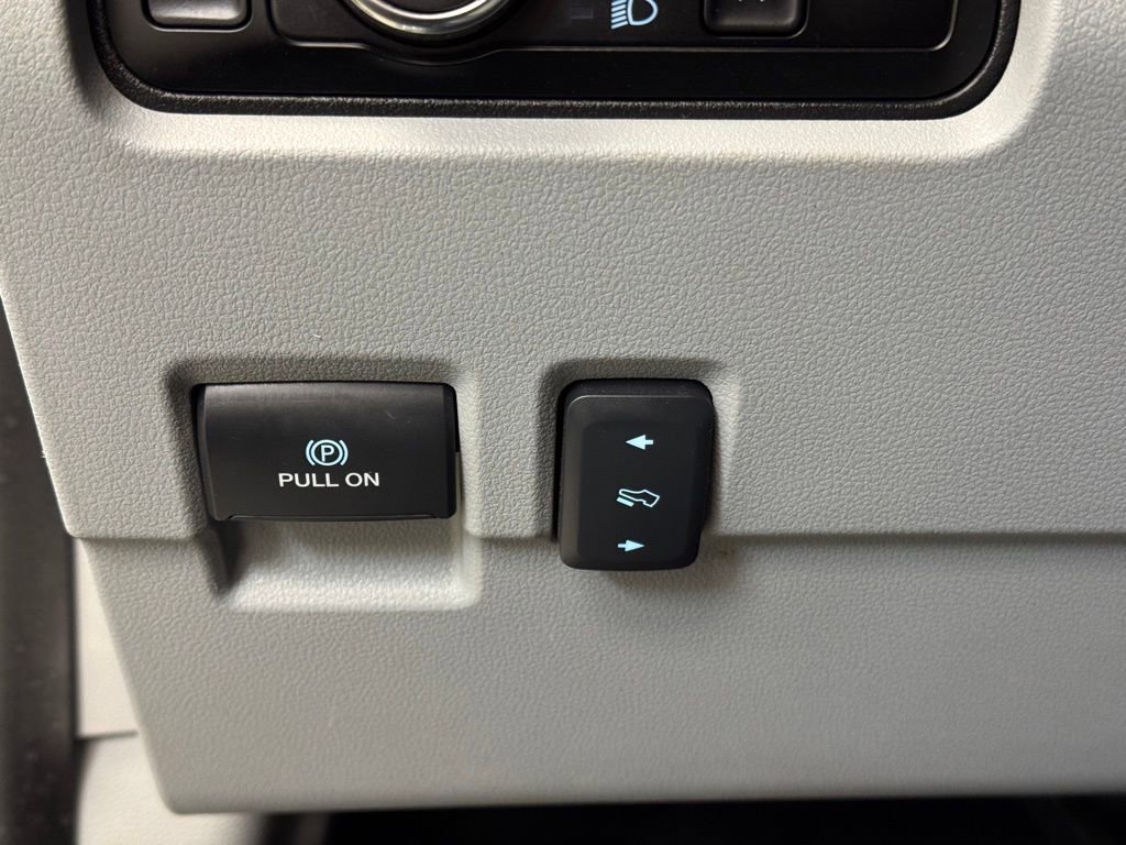 Used 2023 Ford F450 Limited w/ FX4 Off-Road Package image 31