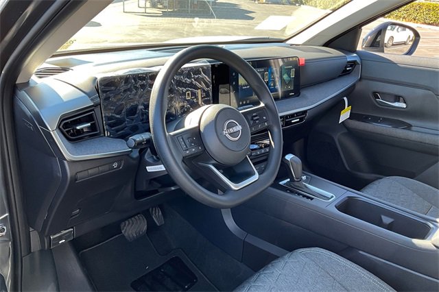 New 2026 Nissan Kicks SV image 7