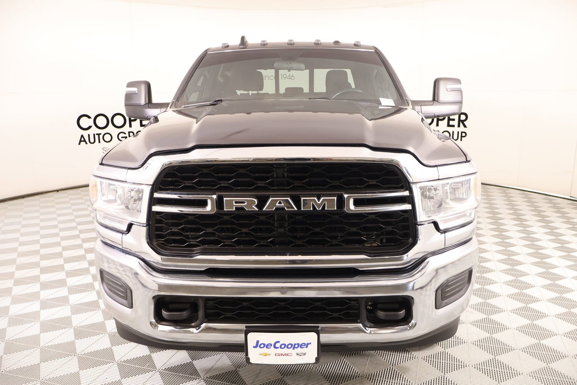 Used 2024 RAM 3500 Tradesman w/ Chrome Appearance Group image 7
