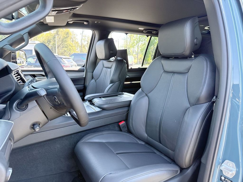 New 2026 Jeep Grand Wagoneer Limited image 11