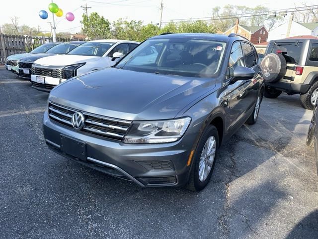 Used 2018 Volkswagen Tiguan S image 1