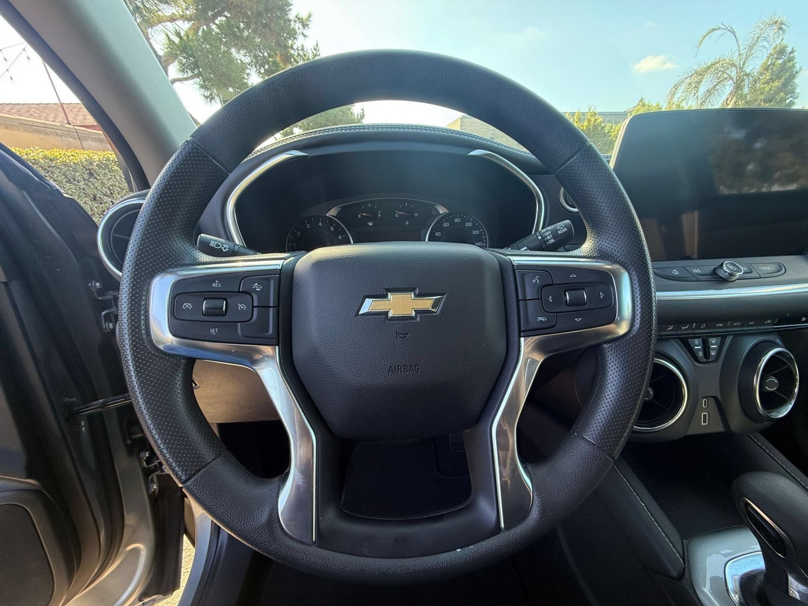 Used 2025 Chevrolet Blazer LT FWD image 25
