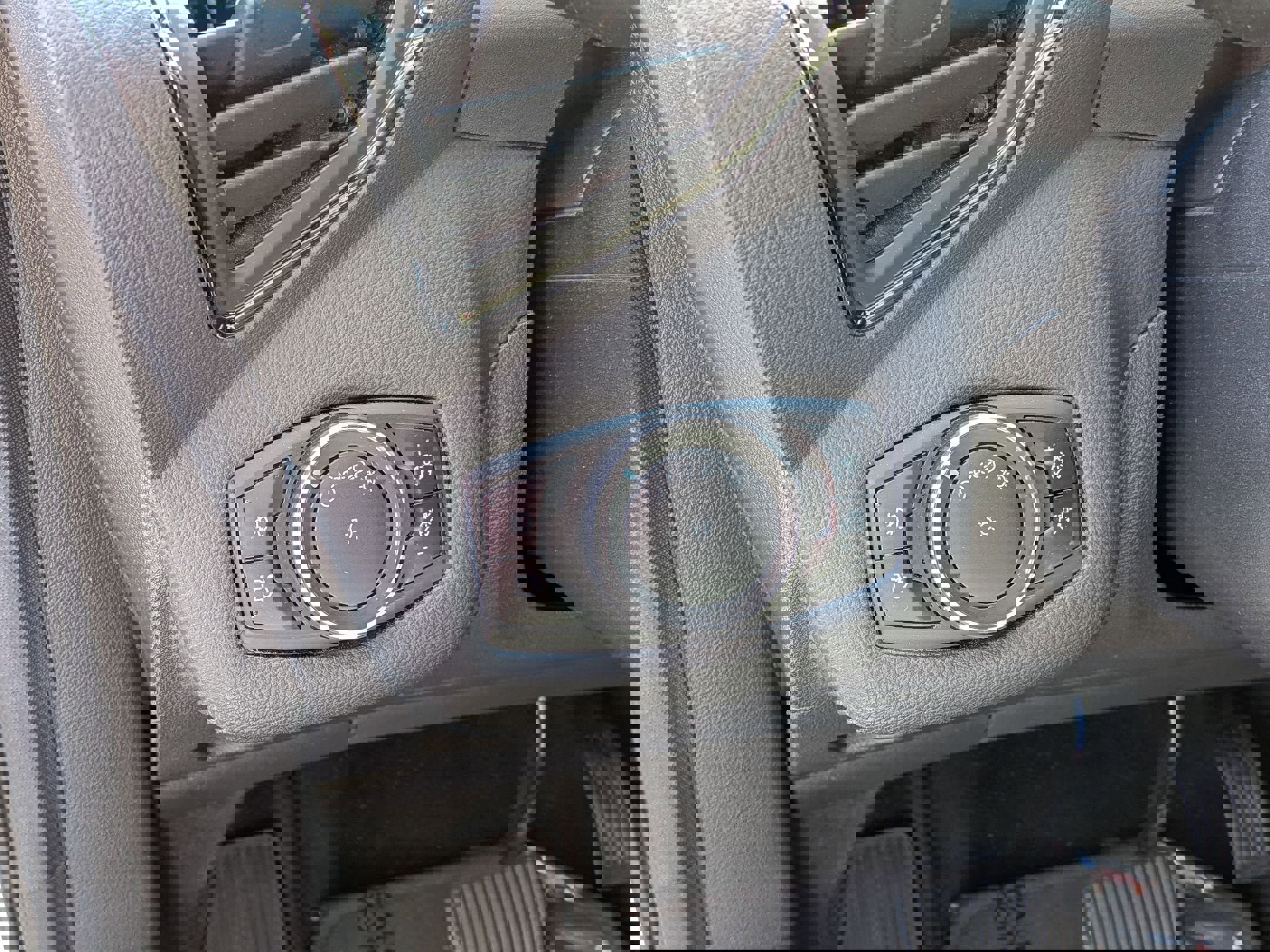 Used 2016 Ford Escape Titanium w/ Equipment Group 301A FWD image 14