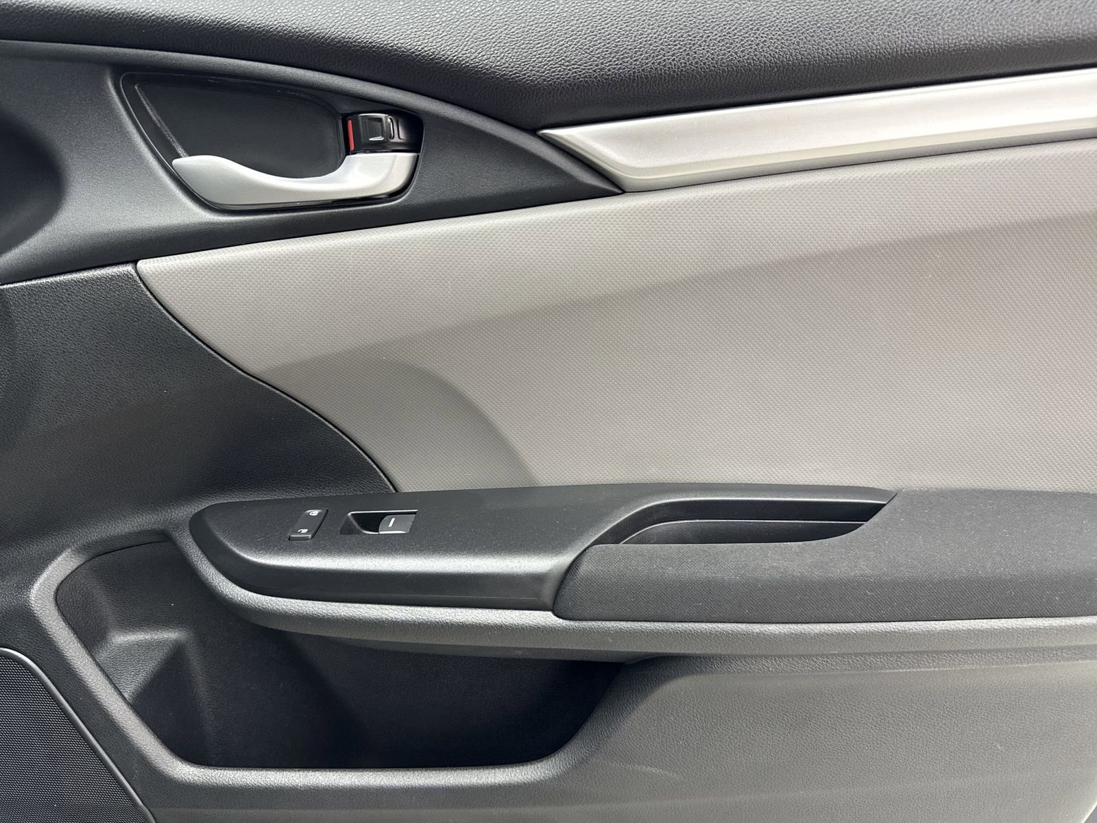 Used 2019 Honda Civic LX image 32