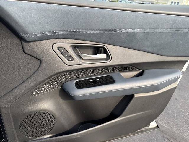 Certified 2024 Nissan Ariya AWD image 28