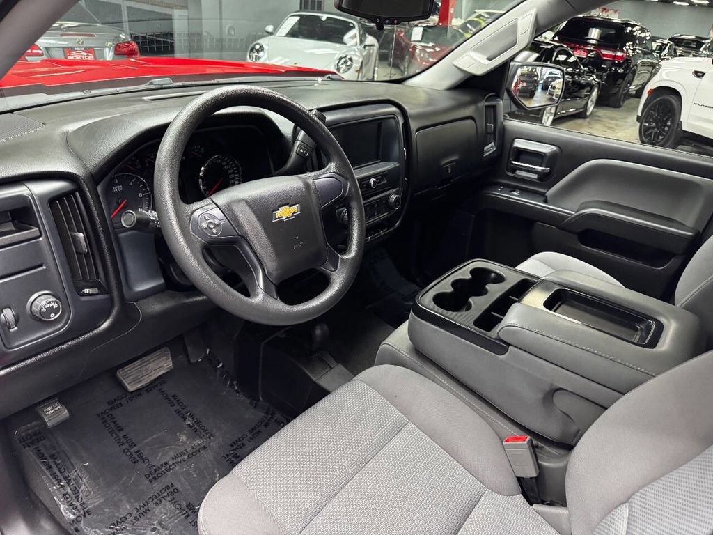 Used 2018 Chevrolet Silverado 1500 Custom w/ Custom Value Package AWD/4WD image 31