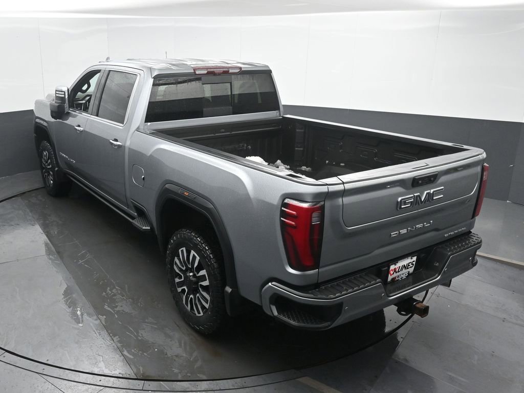Used 2024 GMC Sierra 3500 Denali Ultimate image 38