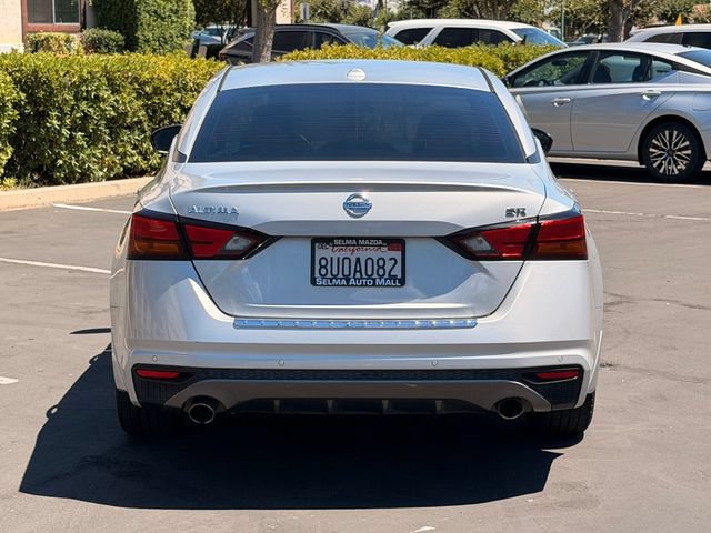 Used 2021 Nissan Altima 2.5 SR FWD image 6
