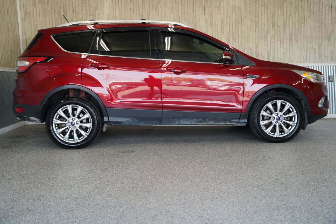 Used 2018 Ford Escape Titanium AWD/4WD image 6