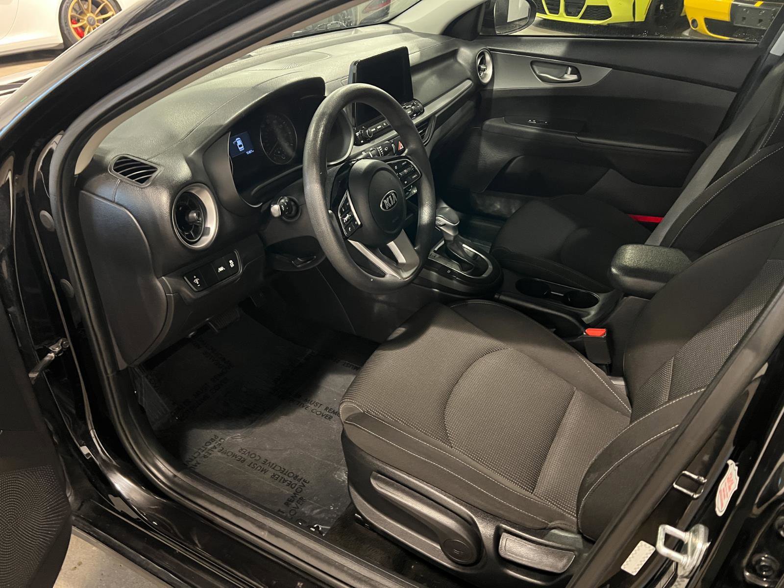 Used 2021 Kia Forte LXS image 10