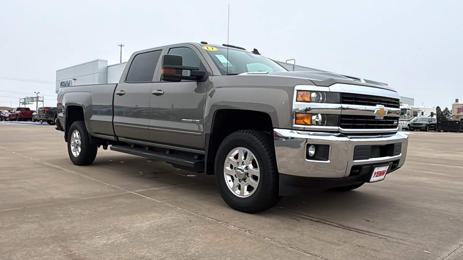 Used 2017 Chevrolet Silverado 2500 LT w/ LT Convenience Package image 2