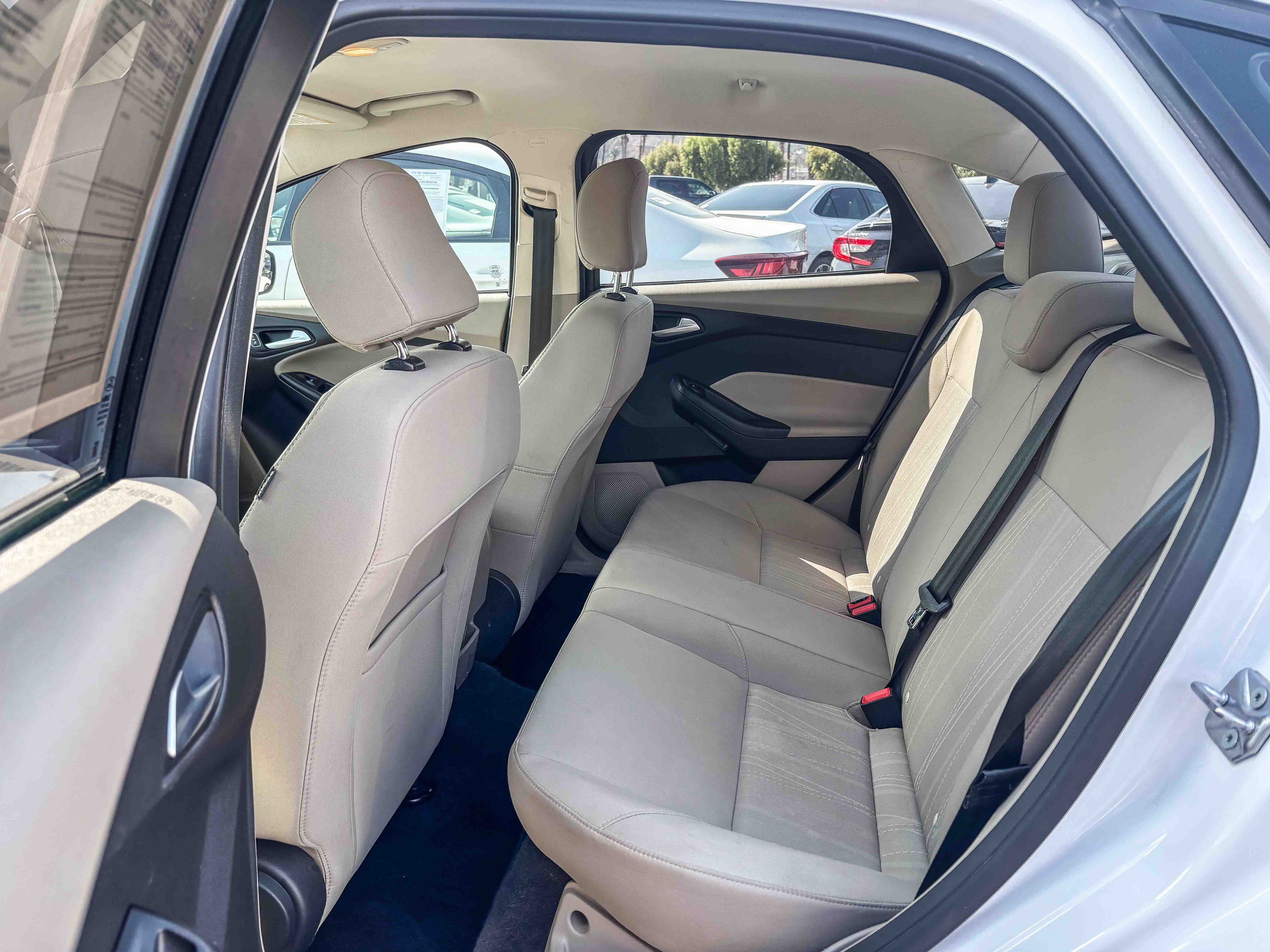 Used 2017 Ford Focus SE FWD image 20