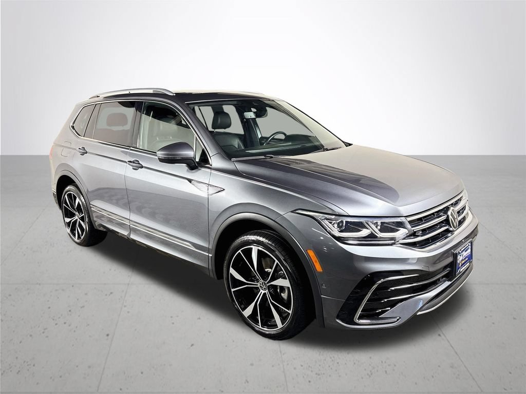 Certified 2023 Volkswagen Tiguan SEL R-Line AWD/4WD image 5
