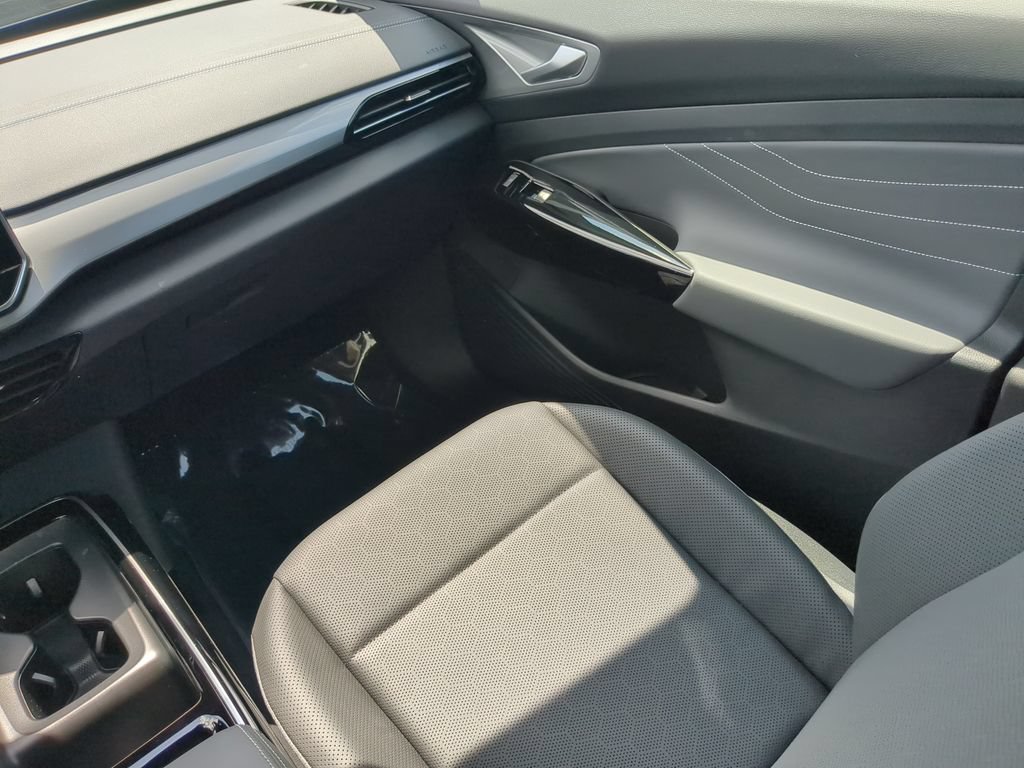 Certified 2025 Volkswagen ID.4 Pro S RWD image 17