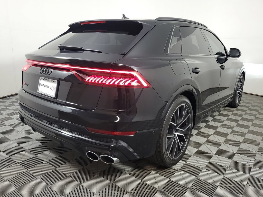 Used 2023 Audi SQ8 Premium Plus w/ SQ8 Luxury Package AWD/4WD image 6