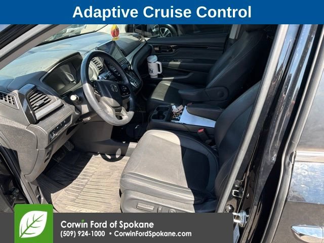 Used 2023 Honda Odyssey Touring image 2