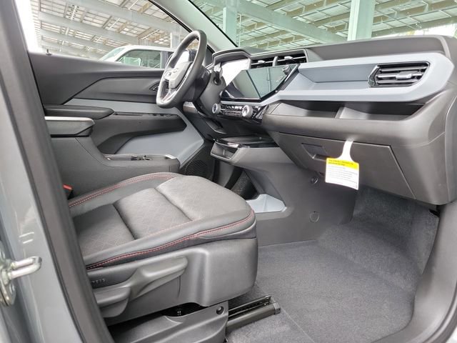 New 2027 Chevrolet Bolt RS w/ Technology Package FWD image 17