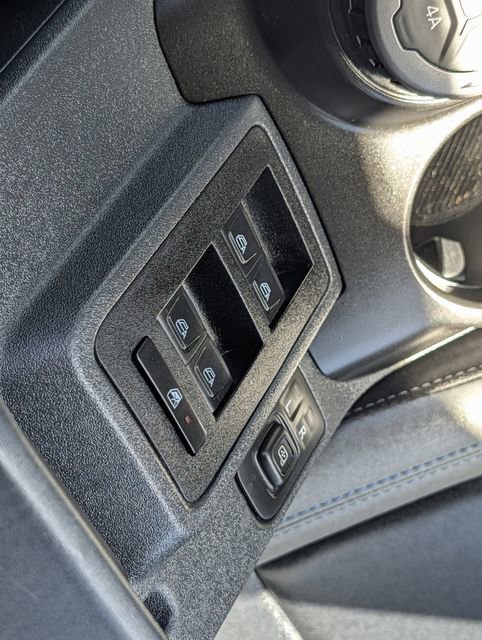 Used 2023 Ford Bronco Black Diamond image 16