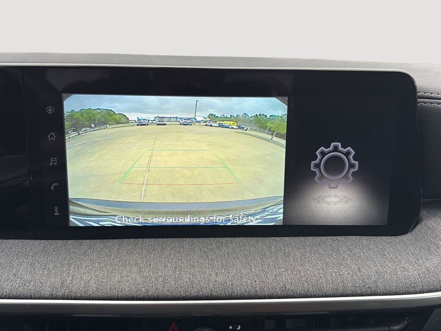 Used 2025 Nissan Kicks SV image 24