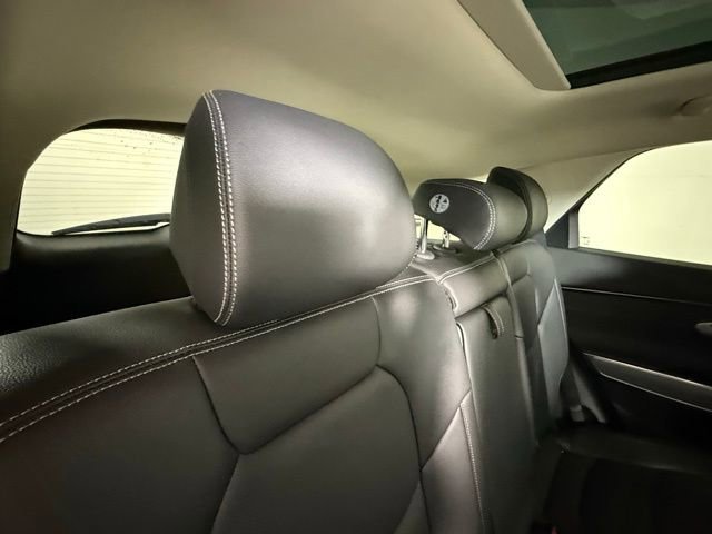 Used 2023 Genesis GV70 2.5T Select w/ Select Package image 26