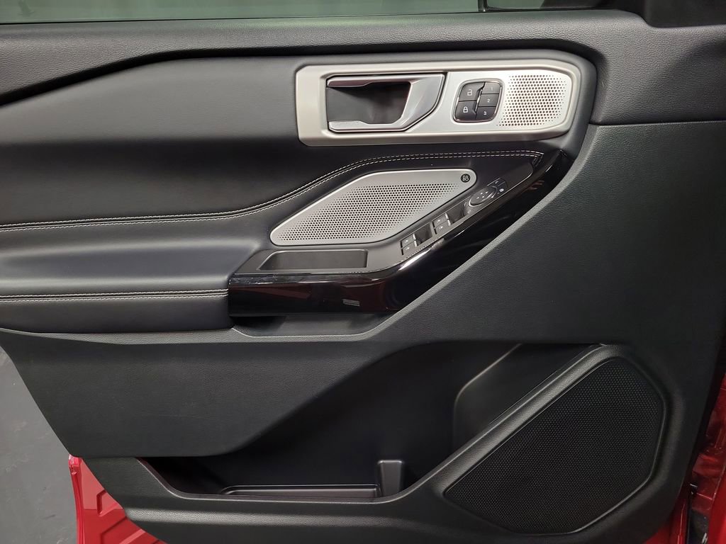 Used 2024 Ford Explorer ST w/ Equipment Group 401A image 24