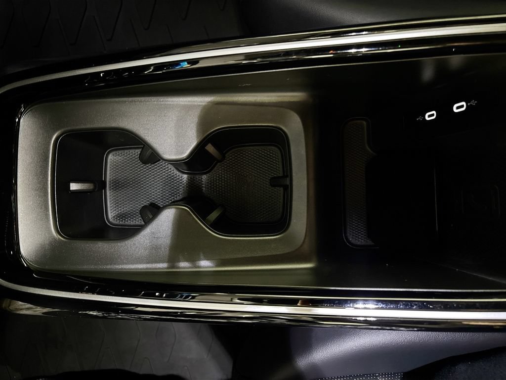 Certified 2023 Volkswagen ID.4 Pro S AWD/4WD image 16