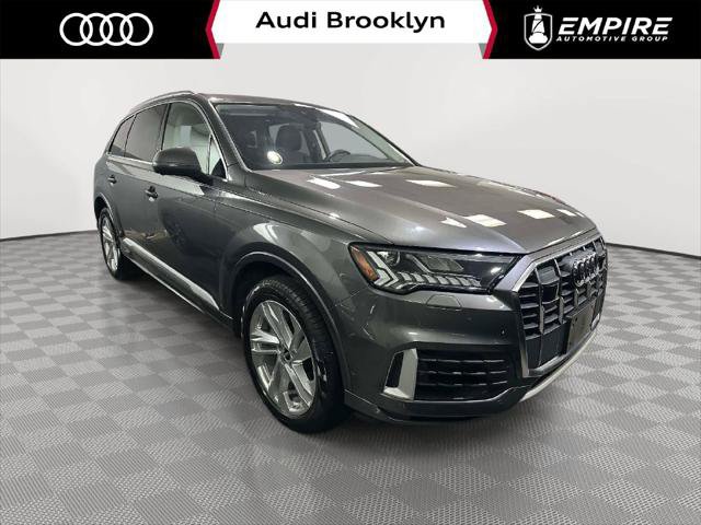 Used 2023 Audi Q7 3.0T Premium w/ Convenience Package AWD/4WD image 1