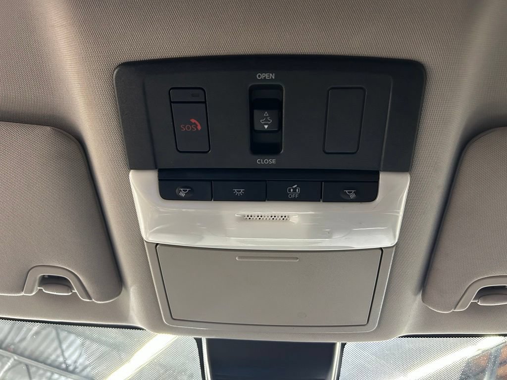 Used 2020 Nissan Altima 2.5 Platinum FWD image 23