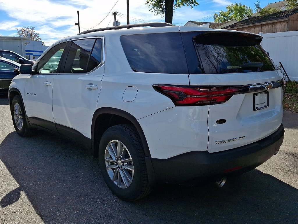 Used 2023 Chevrolet Traverse LT AWD/4WD image 7