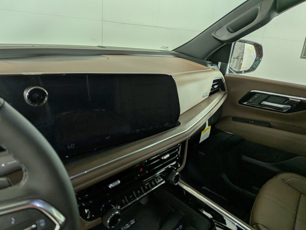 New 2026 Chevrolet Tahoe High Country AWD/4WD image 24