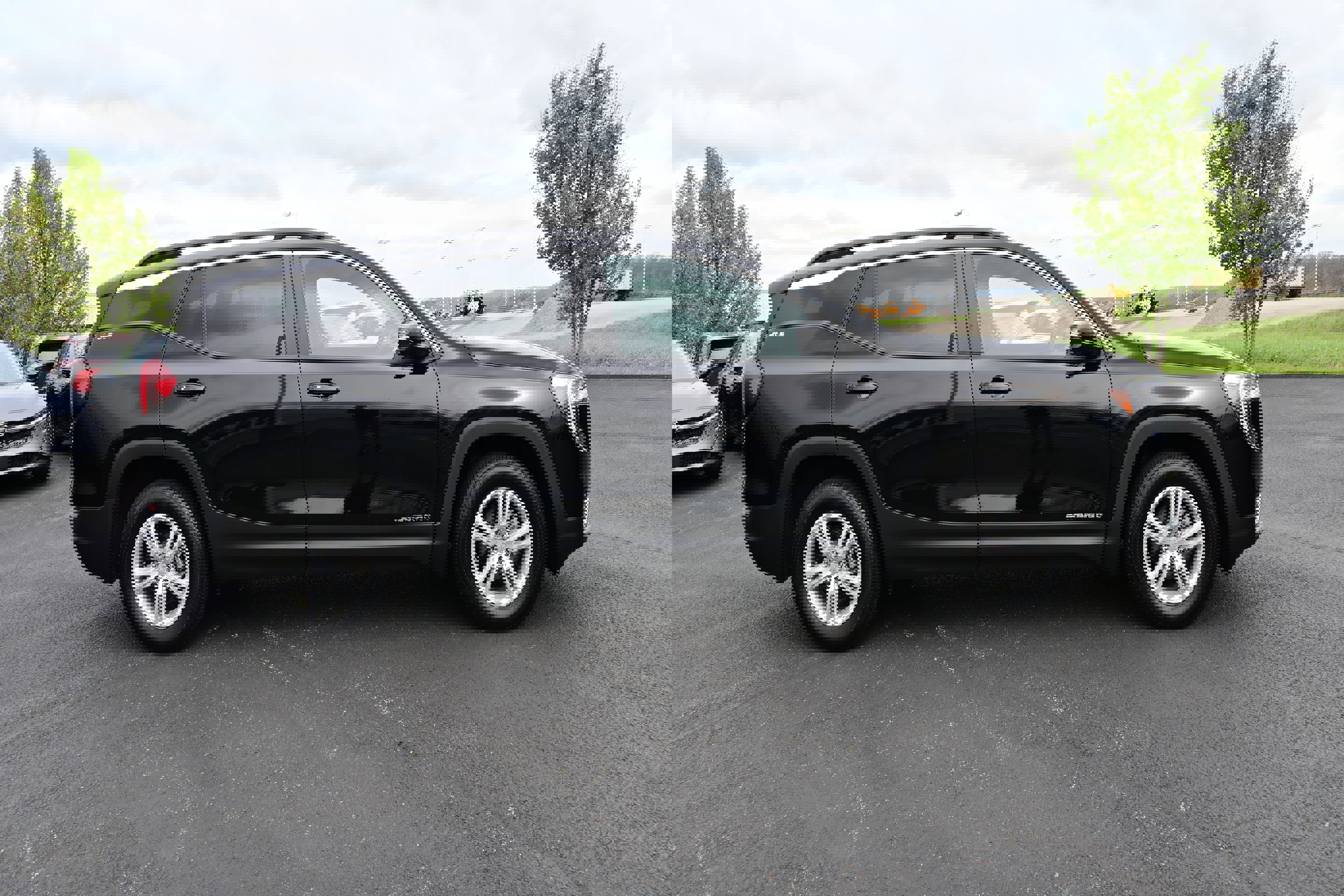 Used 2023 GMC Terrain SLE w/ Driver Convenience Package image 5