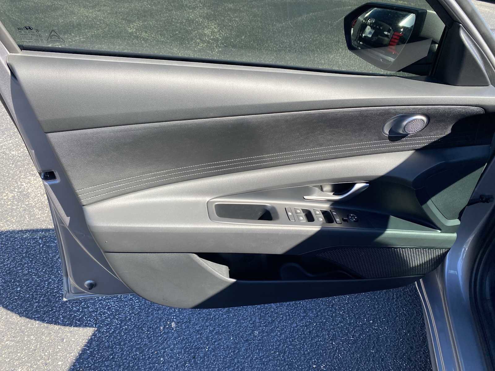 Certified 2025 Hyundai Elantra Blue image 27