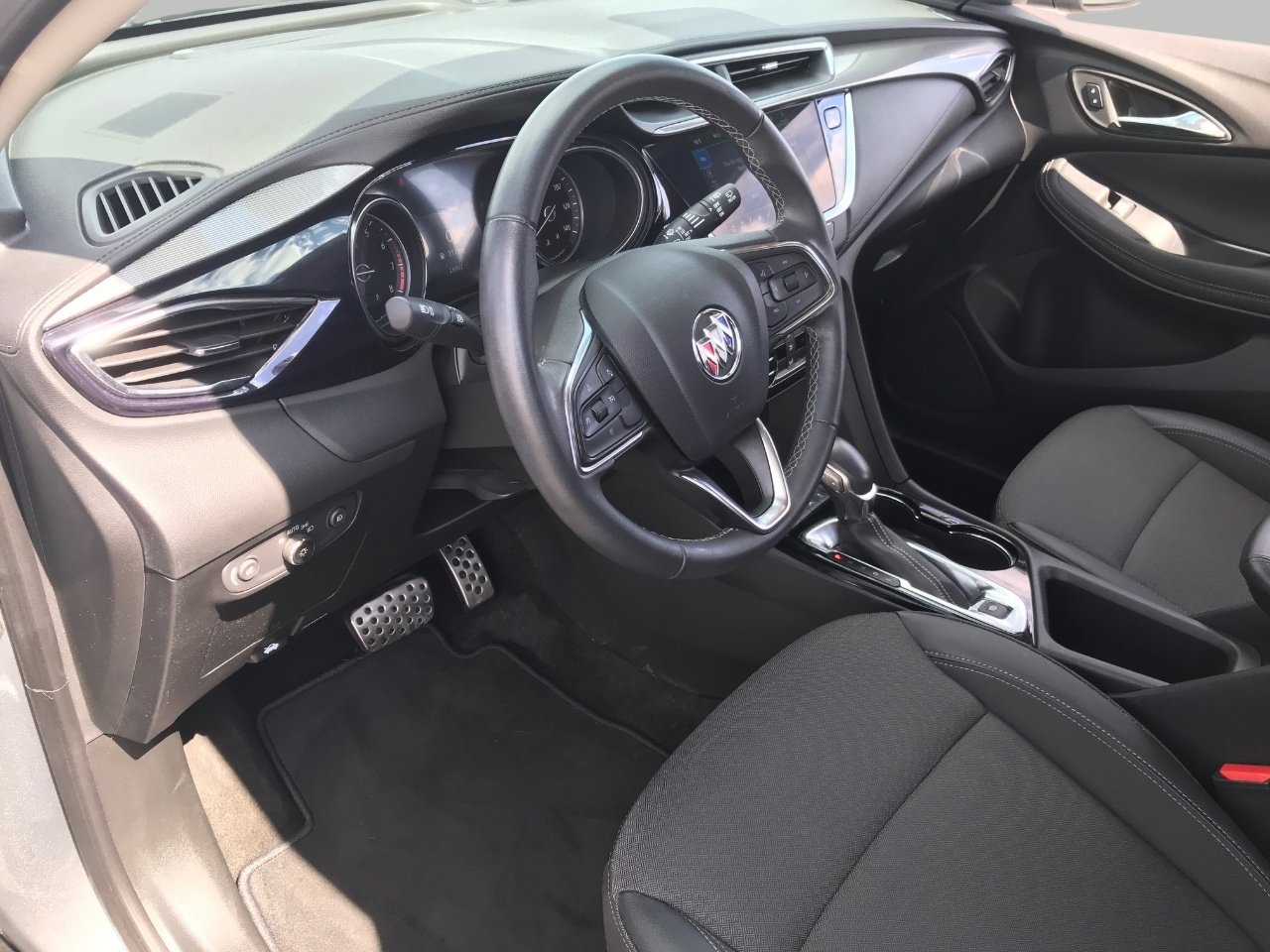 Certified 2023 Buick Encore GX Select w/ Sport Touring Package FWD image 10