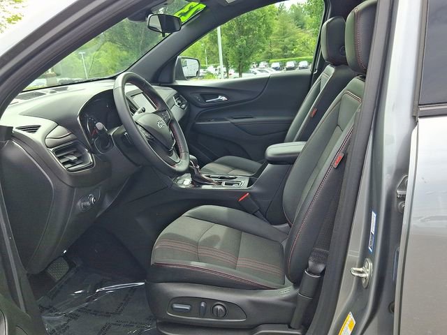 Used 2023 Chevrolet Equinox RS w/ LPO, Cargo Package AWD/4WD image 13