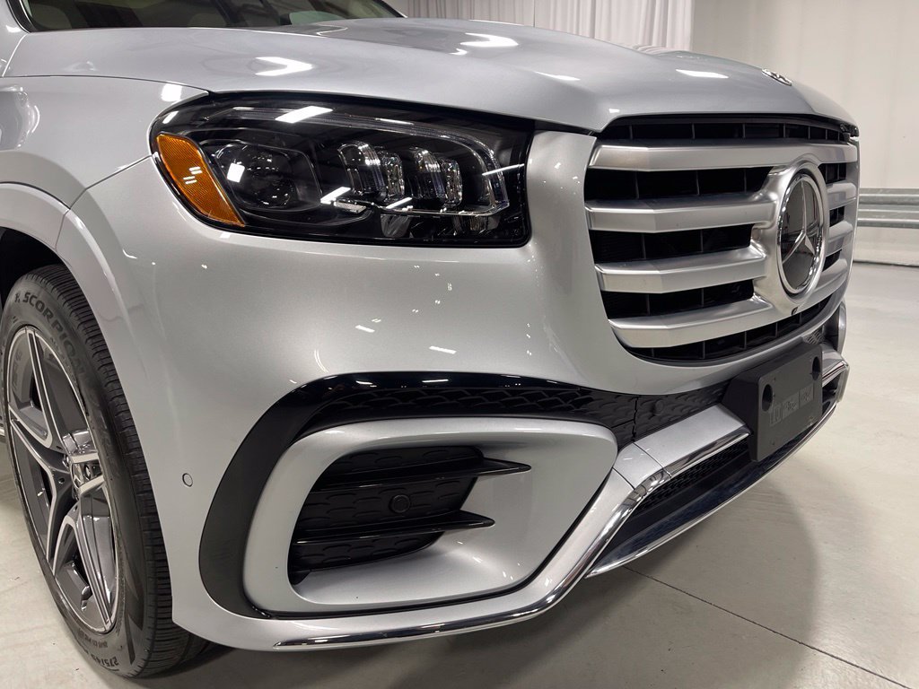 Used 2024 Mercedes-Benz GLS 450 4MATIC image 11