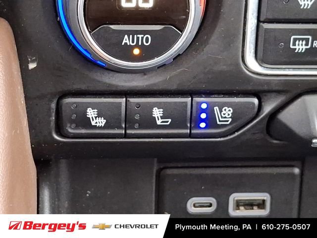 Certified 2024 Chevrolet Suburban High Country AWD/4WD image 28