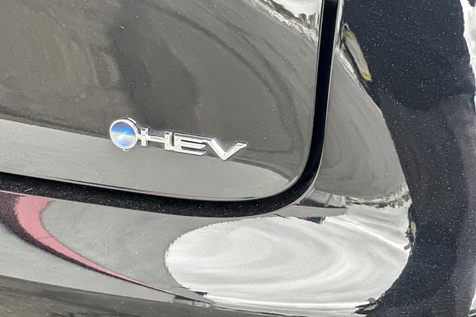 Certified 2025 Toyota Prius XLE FWD image 25