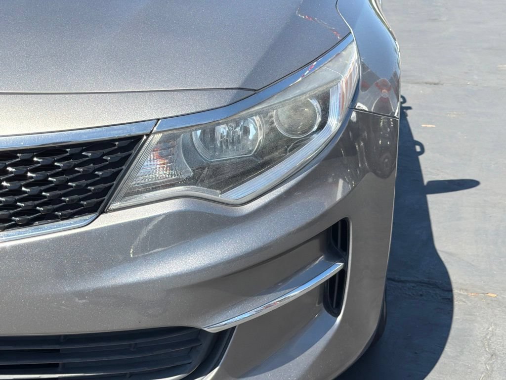 Used 2018 Kia Optima LX FWD image 13