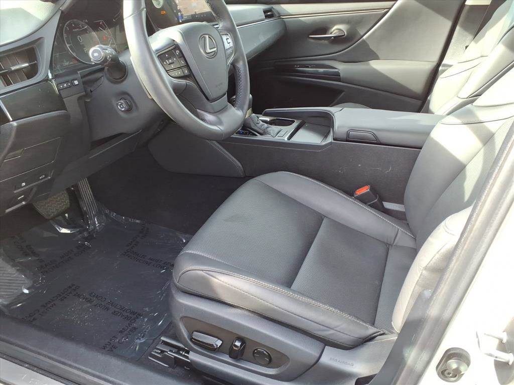 Certified 2023 Lexus ES 350 w/ Premium Package image 13